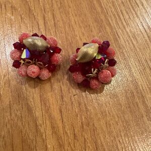 Vintage 1950’s style clip on earrings